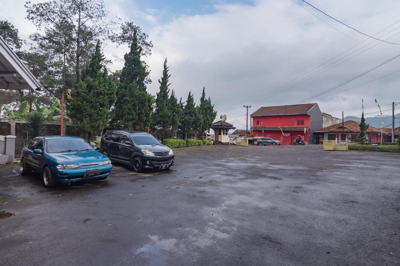 Hotel Puspa Sari Redpartner Ciater Buitenkant foto
