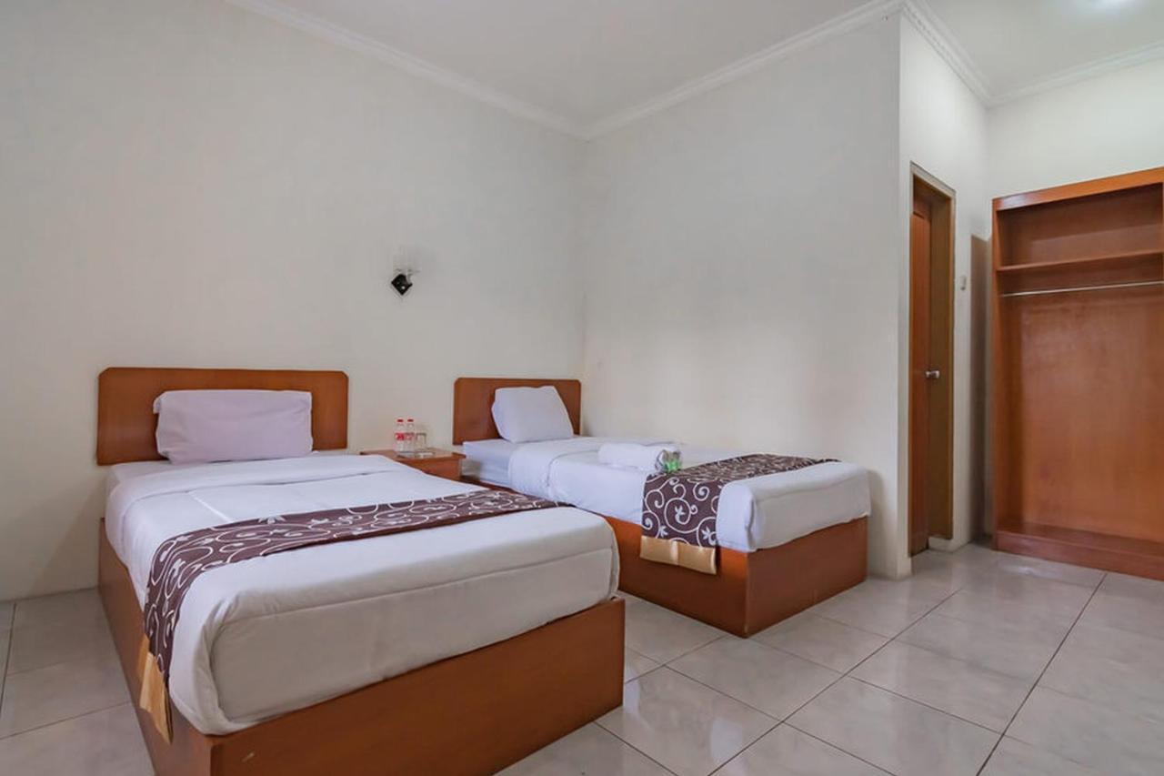 Hotel Puspa Sari Redpartner Ciater Buitenkant foto