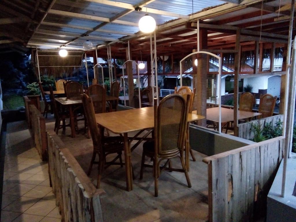 Hotel Puspa Sari Redpartner Ciater Buitenkant foto